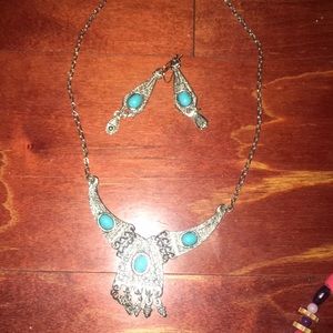 Cute earrings and necklace set